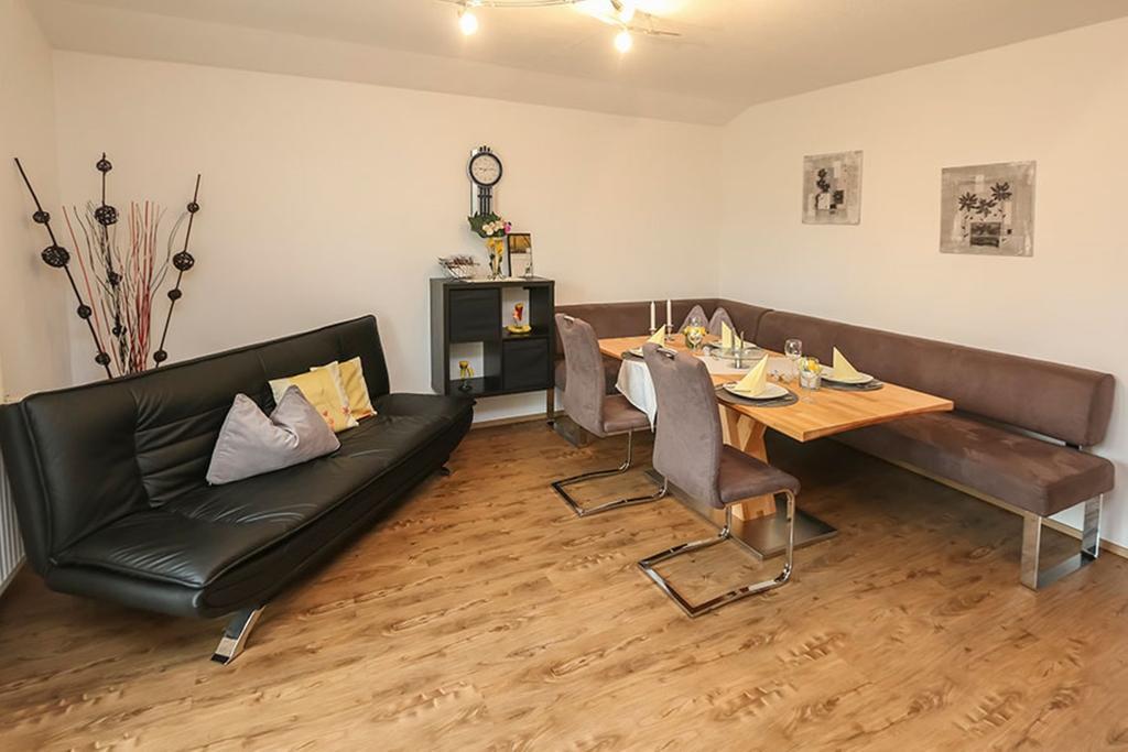 Appartement Popelka Saalfelden ภายนอก รูปภาพ