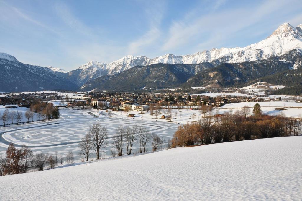 Appartement Popelka Saalfelden ภายนอก รูปภาพ