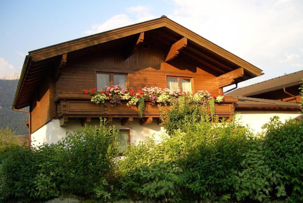Appartement Popelka Saalfelden ภายนอก รูปภาพ